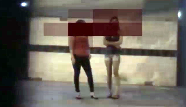 Nhộn nhịp cung đường mại dâm giữa đêm Sài Gòn