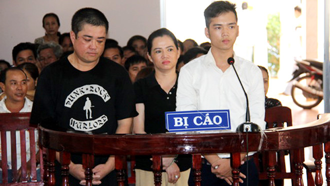 Cả gia đình được hưởng án treo khi tòa nhận định bị hại cũng có phần lỗi. Ảnh: Hoàng Trường