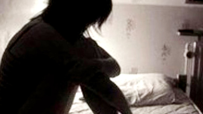 Một công an viên bị tố hiếp dâm