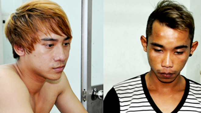 Hai tên cướp tại cơ quan điều tra. Ảnh: Quốc Thắng