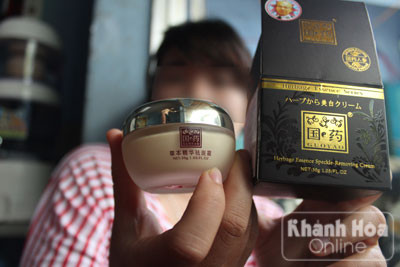 Mỹ phẩm xách tay có xuất xứ Nhật Bản nhưng thực chất là hàng Đài Loan, Trung Quốc.