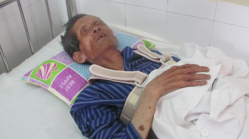 Ông Điều đang điều trị tại bệnh viện.