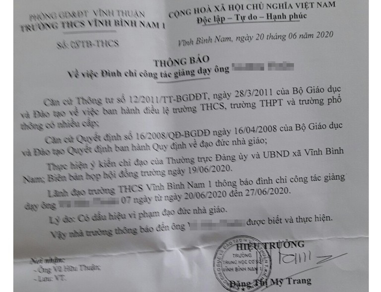 Bản tin 8H: Thầy giáo nhờ nữ sinh lớp 7 đến nhà nấu cơm rồi buông lời khiếm nhã