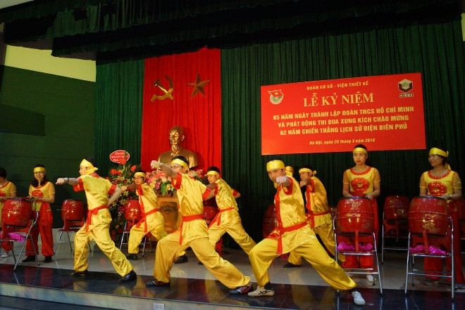 Một số tiết mục văn nghệ sôi động của tuổi trẻ Viện Thiết kế chào mừng sinh nhật Đoàn.