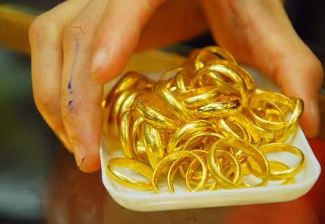 Vàng trong nước giảm, USD tăng nhẹ