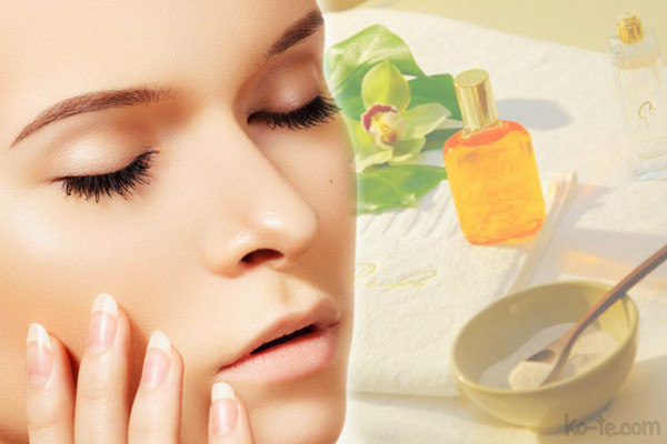 Tự chế sữa rửa mặt cho da đẹp mịn màng trong mùa thu