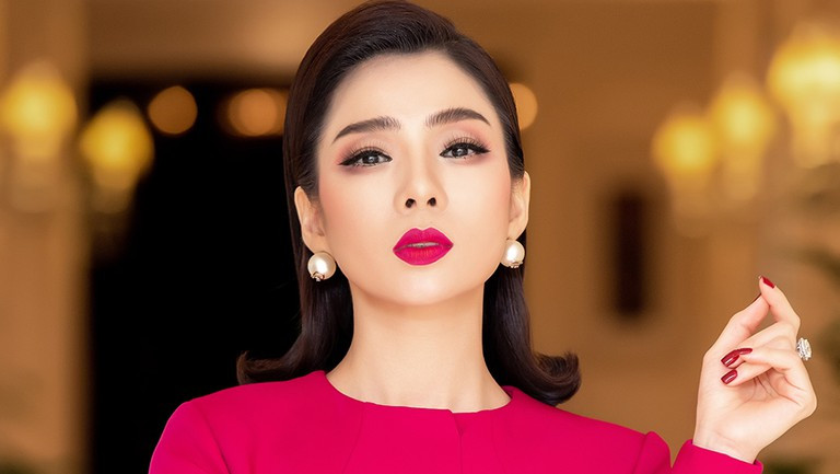 Showbiz 28/1: Lệ Quyên nói về người đàn ông 'đúng nghĩa'