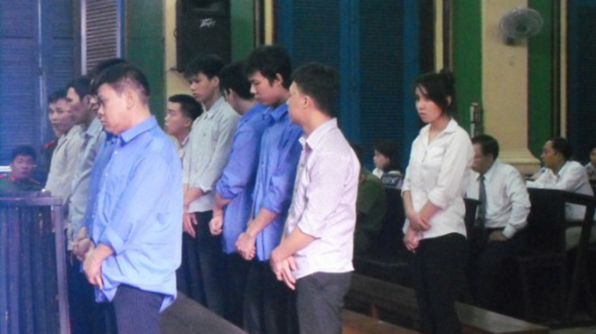 Các bị cáo tại tòa án