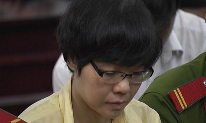 Huỳnh Thị Huyền Như tại phiên tòa sơ thẩm tháng 1/2014. Ảnh: Tân Châu.