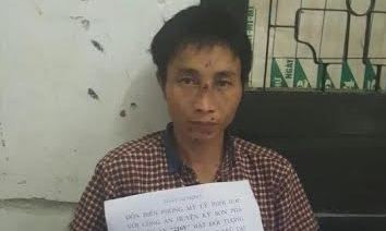 Đối tượng Hùa và tang vật tại cơ quan điều tra.