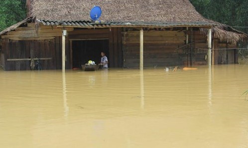 Cập nhật mới nhất về mưa lũ: 24 người chết, nguy cơ chồng lũ