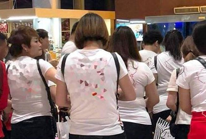 Việt Nam lên tiếng vụ du khách Trung Quốc mặc áo bản đồ 'lưỡi bò' 