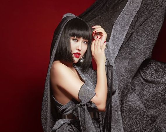 Phi Thanh Vân bất ngờ tiết lộ các Facebook mang tên cô 6 năm qua đều là giả mạo