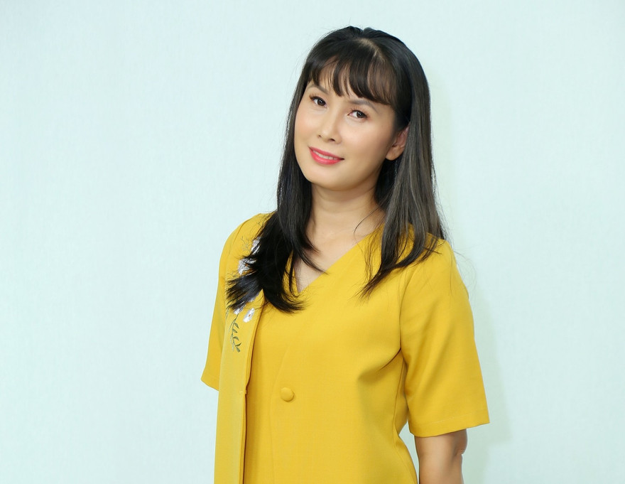 Đạo diễn Lê Hoàng và nhà văn Nguyễn Quỳnh Trang 'cãi' nhau chan chát trên truyền hình 