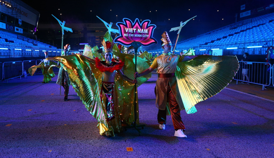 Sau khủng hoảng đại án đất đai, Trung tâm Ca nhạc nhẹ TPHCM chuyển mình