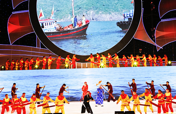 Đàm Vĩnh Hưng, Phi Nhung, Hiền Thục.. tham gia đêm hội văn hoá dân gian xứ Trầm Hương 