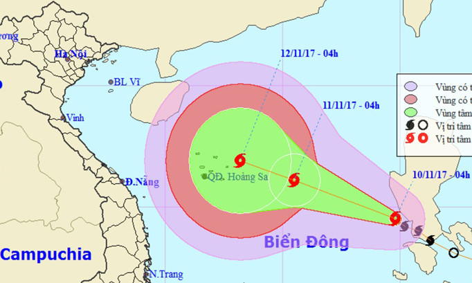 Vị trí và hướng di chuyển của cơn bão số 13. Ảnh: NCHMF.
