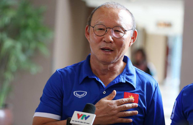 Tranh vẽ HLV Park Hang-Seo trị giá 22.500 USD qua 2 lần đấu giá