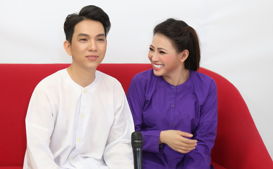 Cặp đôi nghệ sỹ cải lương đầu tư tiền tỷ để hy vọng thắng Gameshow