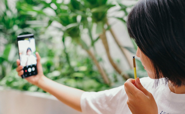 Thế hệ teen tại Việt Nam seflie gấp 30 lần so với đàn ông thành đạt