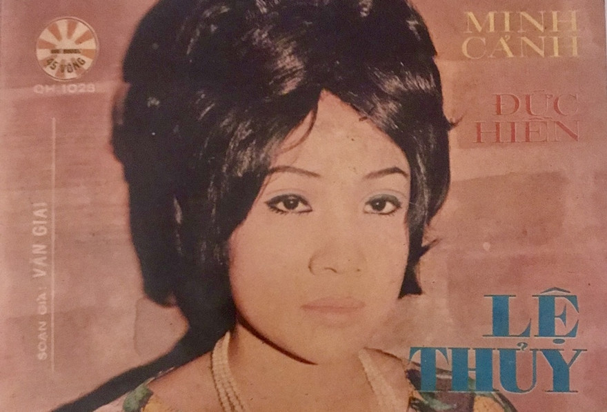 Ảnh hiếm của NSND Lệ Thuỷ thuở mới vào nghề 