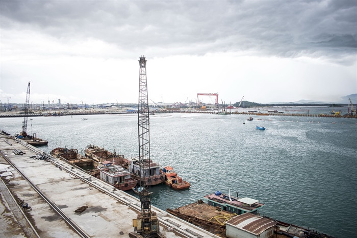  Eo biển nơi đang trục vớt tàu cổ tại Dung Quất.