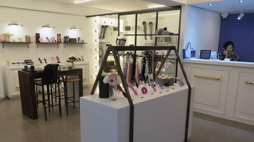 Cửa hàng Pleasure Lab. Ảnh: The Establishment.
