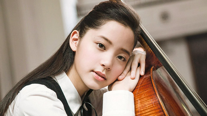 Vẻ đẹp thiên thần của sao nữ 17 tuổi được đồn là con dâu Thành Long