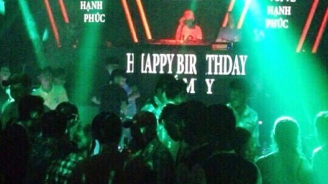 Vũ trường Club V18.