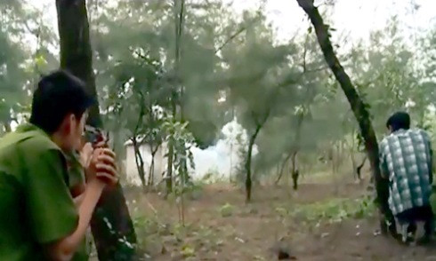 Cuộc đấu súng một tiếng trong rừng với kẻ tống tiền