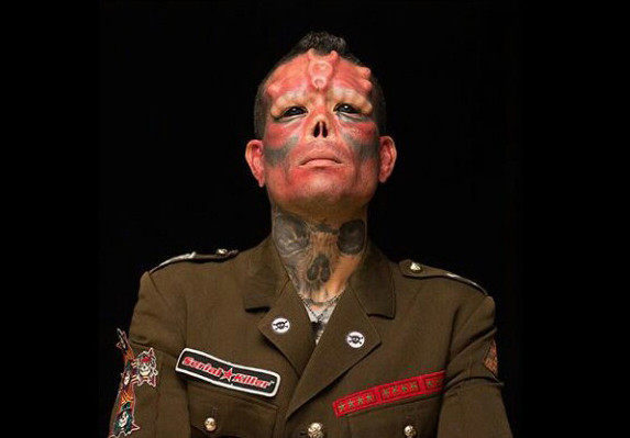 Henry Rodriguez tự gọi mình là Red Skull.