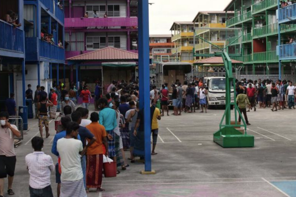 Một khu ký túc xá dành cho lao động nước ngoài ở Singapore. (Ảnh: Straitstimes)