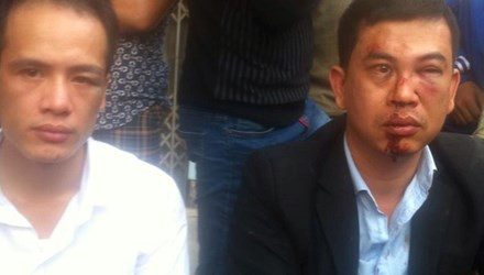 Luật sư Luân (trái) luật sư Nam (phải).