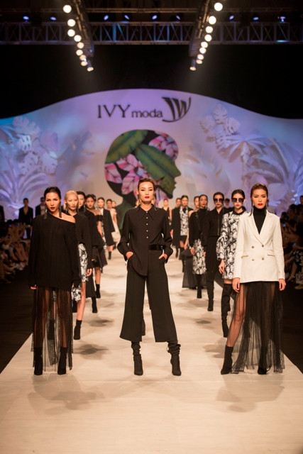 Cuộc thi người mẫu dành cho cả nam và nữ quốc tịch Việt Nam