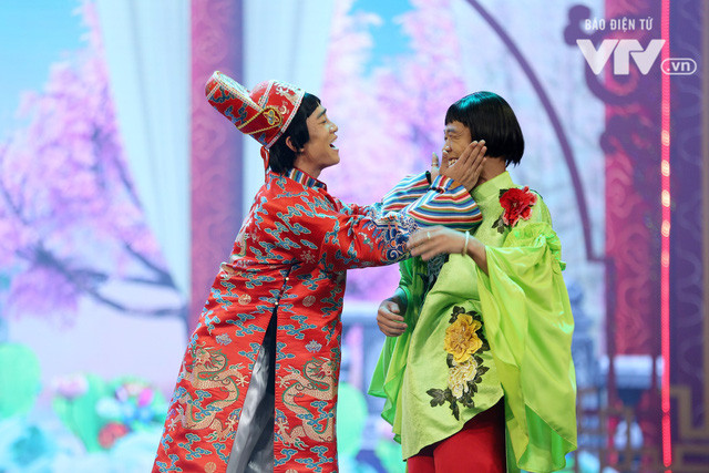 Tạo hình gây tò mò của cặp đôi Đỗ Duy Nam- Trung Ruồi trong Táo quân 2019.