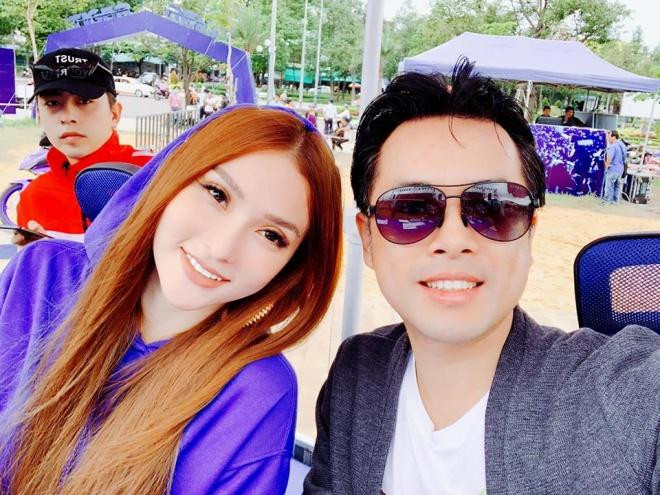 Thu Thủy và người được cho là bạn trai mới của nữ ca sĩ.