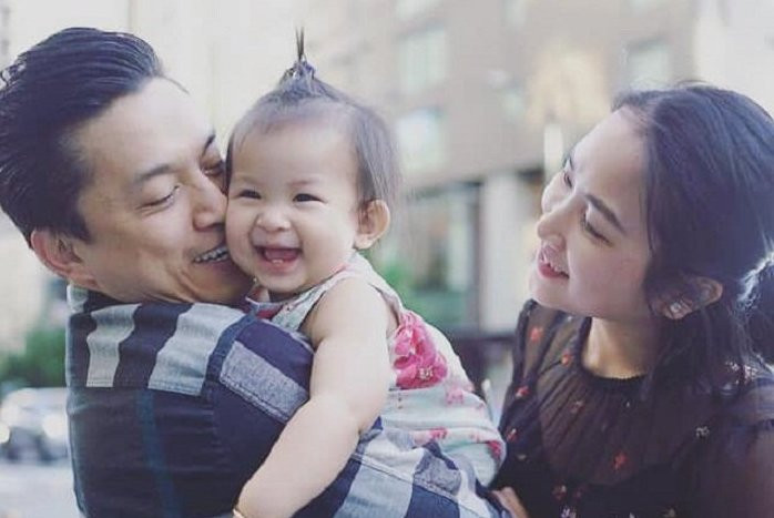 Lam Trường và bà xã Yến Phương cùng con gái nay đã hơn 1 tuổi.