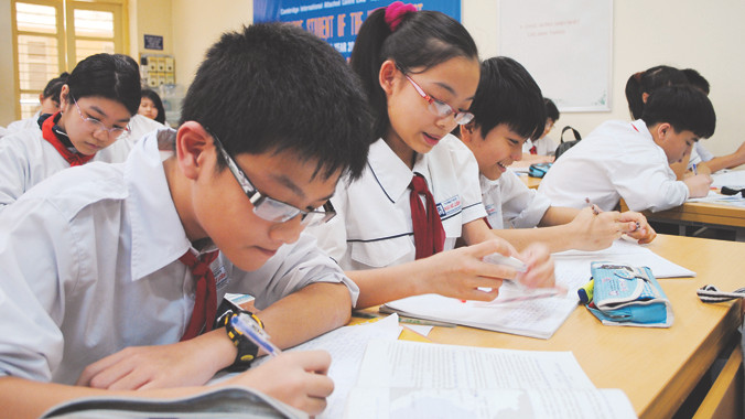 Học sinh trường THCS Ngô Sĩ Liên, Hoàn Kiếm, Hà Nội