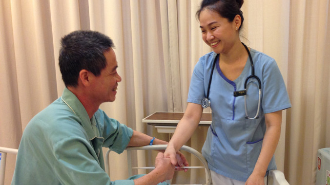 Bệnh nhân T. có thể ngồi dậy được