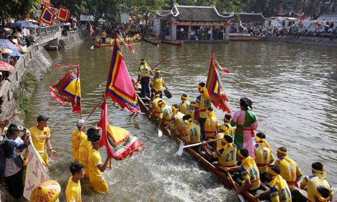 Thuỷ chiến lễ hội làng Đăm