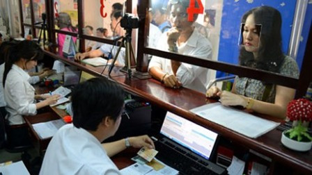 Việc cấp đổi GPLX sẽ được thực hiện nhanh chóng và thuận tiện hơn trên hệ thống mạng từ tháng 10 tới đây. Ảnh: chinhphu.vn