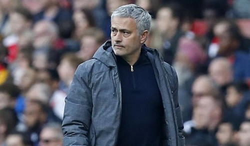 Mourinho không đặt nặng chuyện thắng thua ở Europa League.