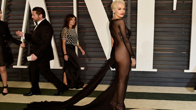 Rita Ora là ca sĩ thể hiện “Grateful”, đề cử Ca khúc gốc hay nhất.