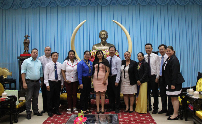 Đoàn đại biểu cấp cao T.Ư Đoàn Cuba đến thăm tỉnh Bến Tre.