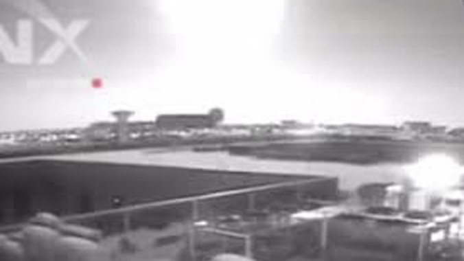 Xem thiên thạch biến đêm thành ngày