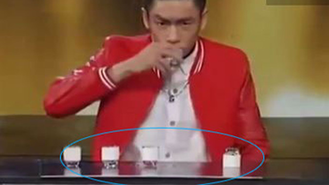 Màn uống axit để tăng kịch tính Vietnam's Got Talent?