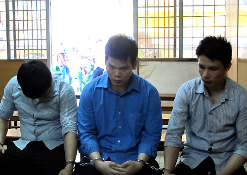 Các bị cáo tại tòa. Ảnh:P. D. 