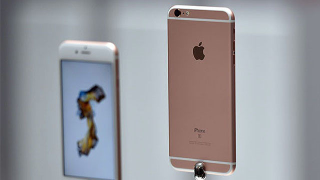 Tình nguyện viên hiến tinh trùng sẽ nhận được quà tặng là iPhone 6s.