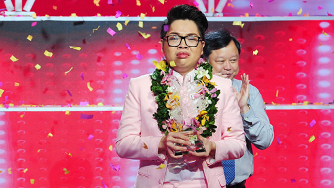 Đức Phúc bật khóc khi giành chiến thắng tại chung kết Giọng hát Việt 2015. Ảnh: Lý Võ Phú Hưng.