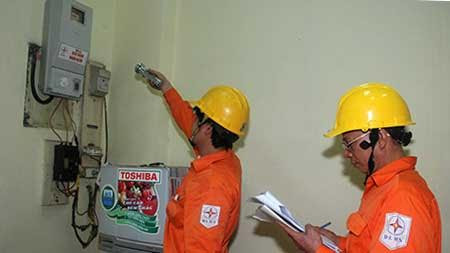 Hoá đơn điện trên 400 kWh, dính ngay ‘thảm hoạ’